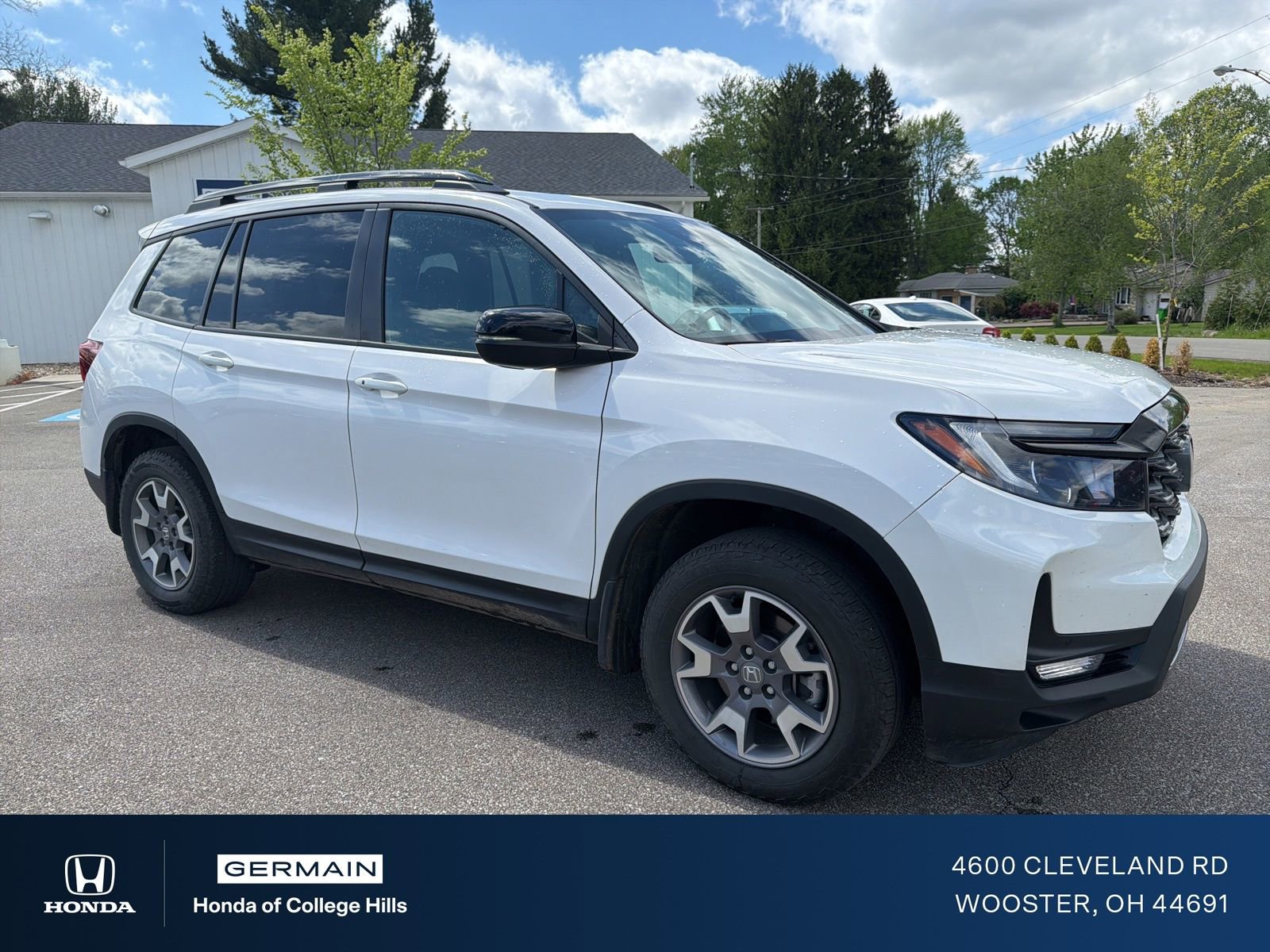 Used 2023 Honda Passport TrailSport image 3