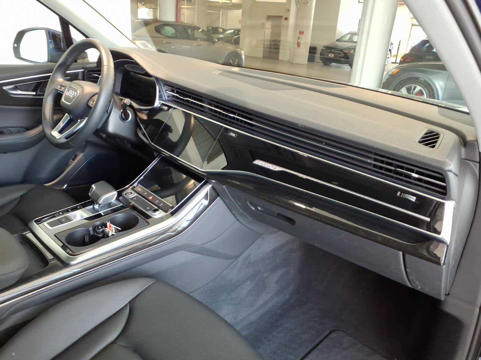 Used 2023 Audi Q7 3.0T Premium Plus w/ Premium Plus Package AWD/4WD image 22