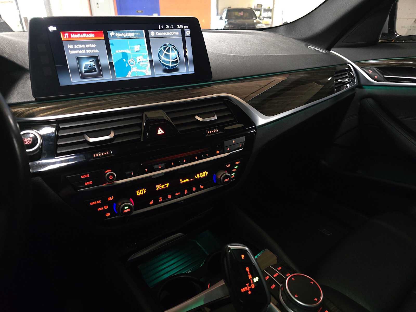 Used 2018 BMW 530e xDrive w/ Premium Package 2 AWD/4WD image 37