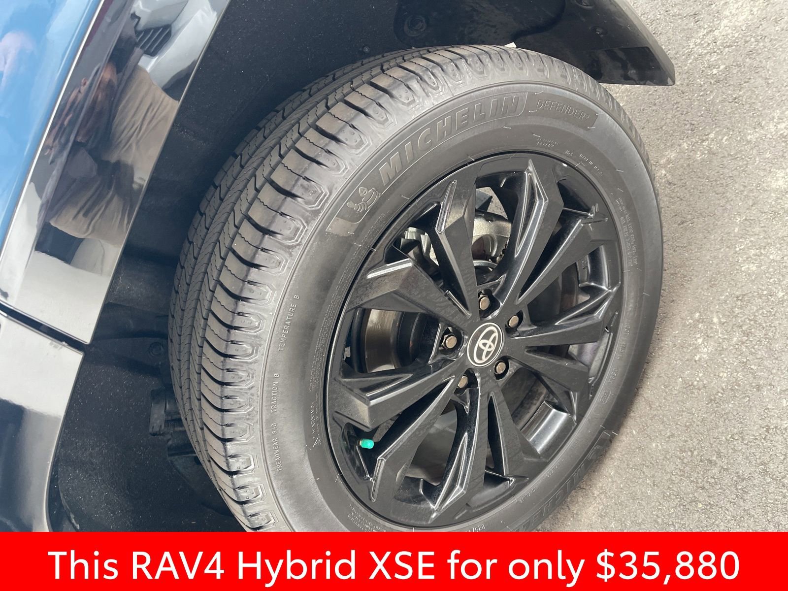 Used 2024 Toyota RAV4 XSE image 23