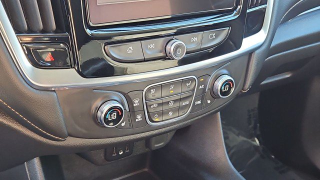 Used 2021 Chevrolet Traverse LT FWD image 17