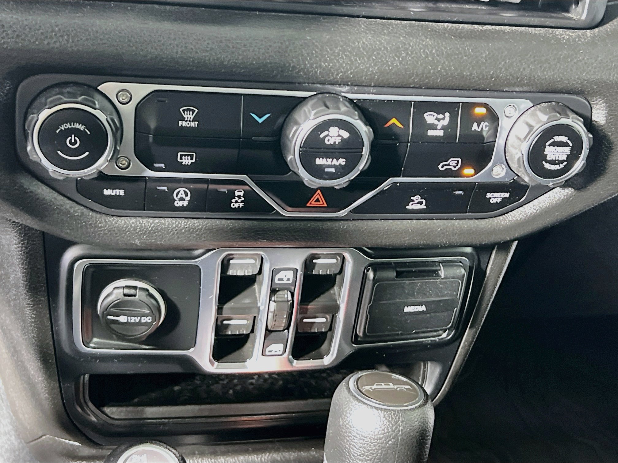 Used 2024 Jeep Gladiator Sport AWD/4WD image 26
