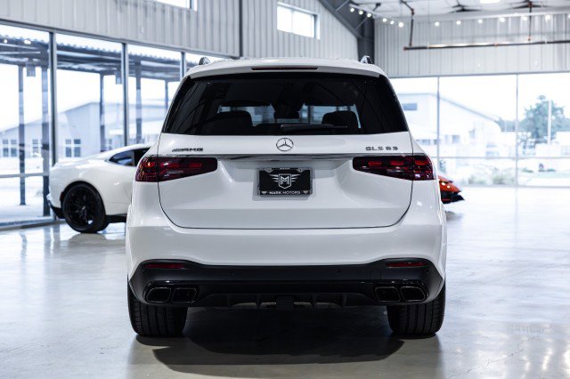 Used 2025 Mercedes-Benz GLS 63 AMG 4MATIC image 5