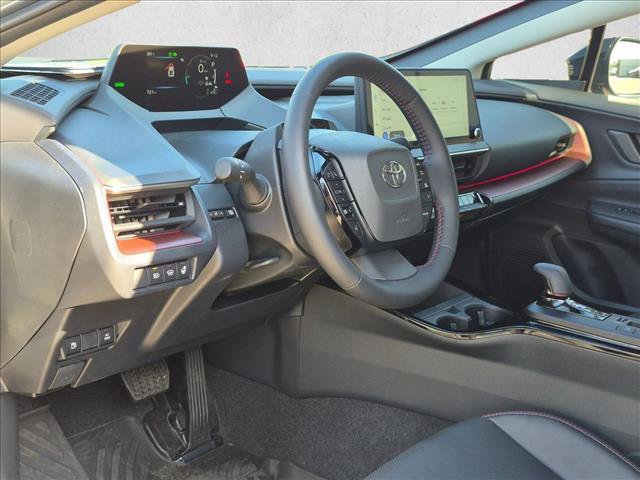Used 2026 Toyota Prius Plug-In Hybrid FWD image 10