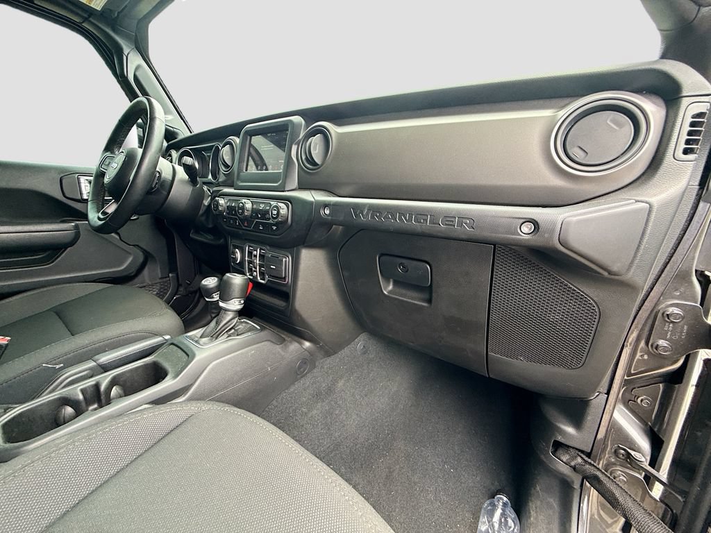Used 2023 Jeep Wrangler Unlimited w/ Cold Weather Group AWD/4WD image 33