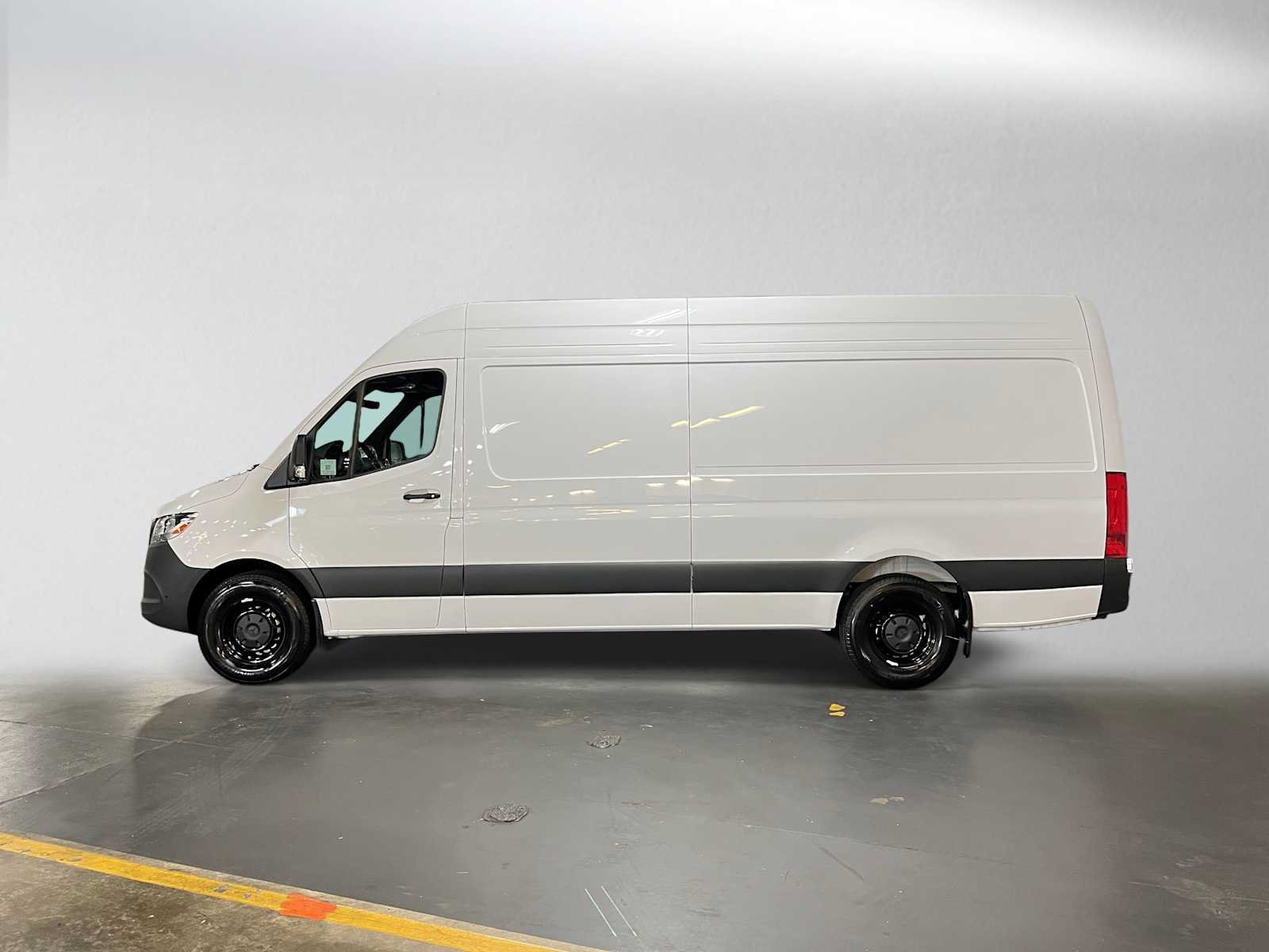 Used 2026 Mercedes-Benz Sprinter 2500 image 6