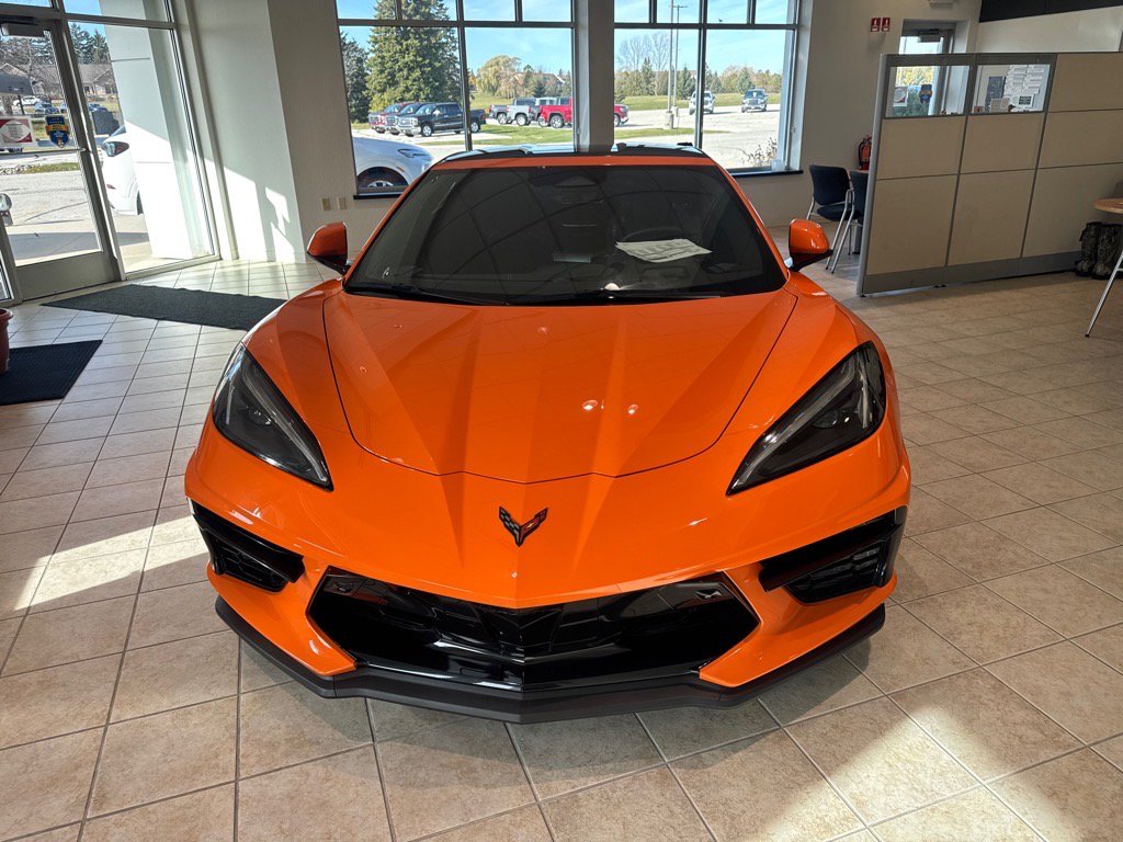 Used 2024 Chevrolet Corvette Stingray Premium Cpe w/ Z51 Performance Package RWD image 2