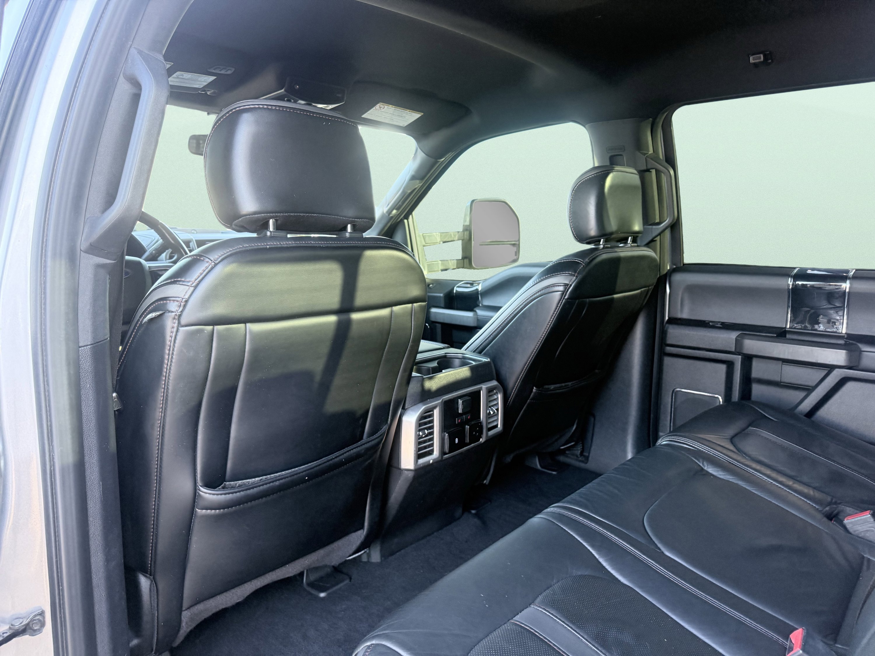 Used 2020 Ford F350 Platinum image 37