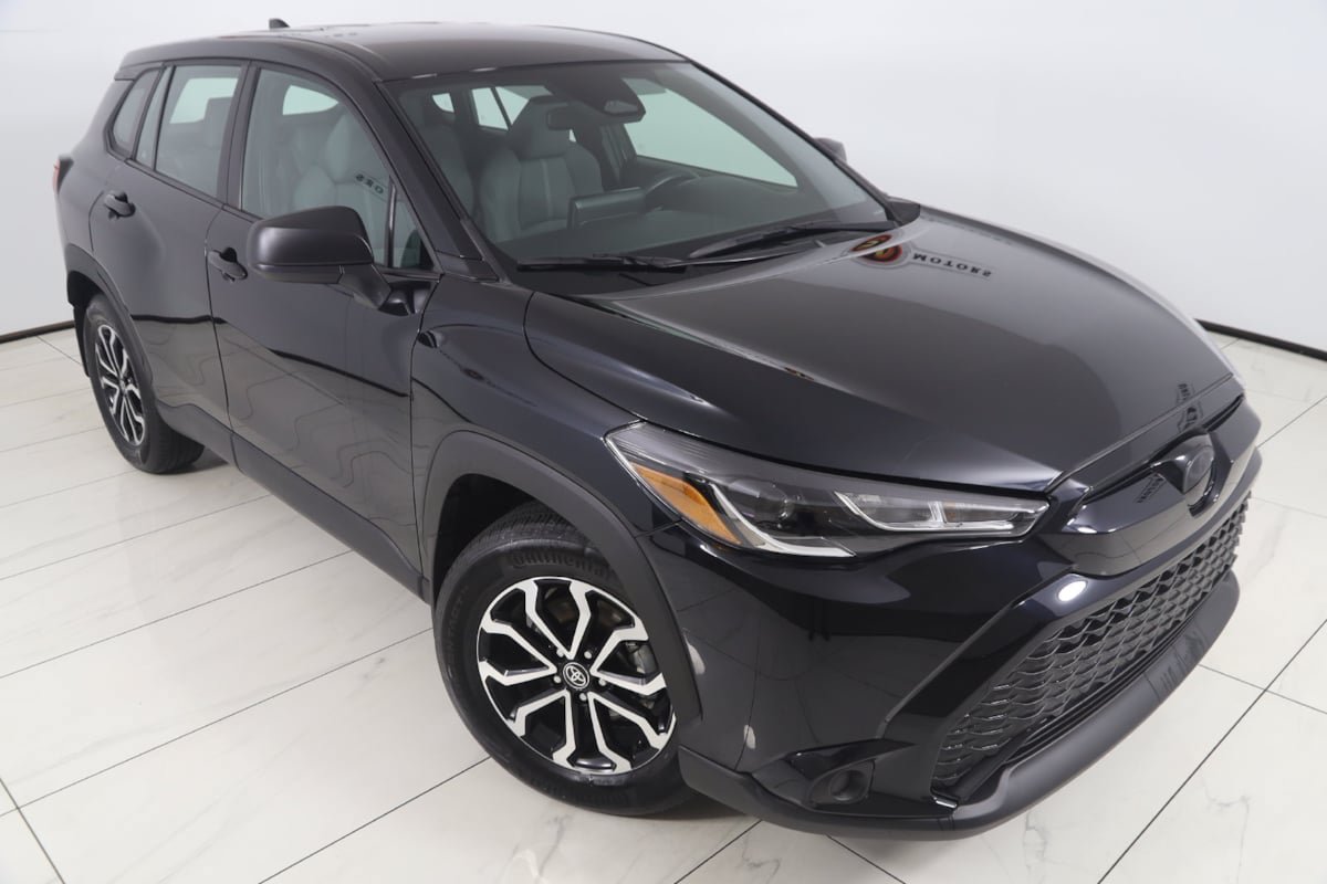 Used 2025 Toyota Corolla Cross AWD Hybrid image 14