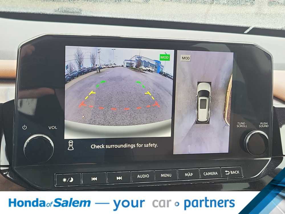 Used 2022 Nissan Pathfinder Platinum w/ Cargo Package image 50