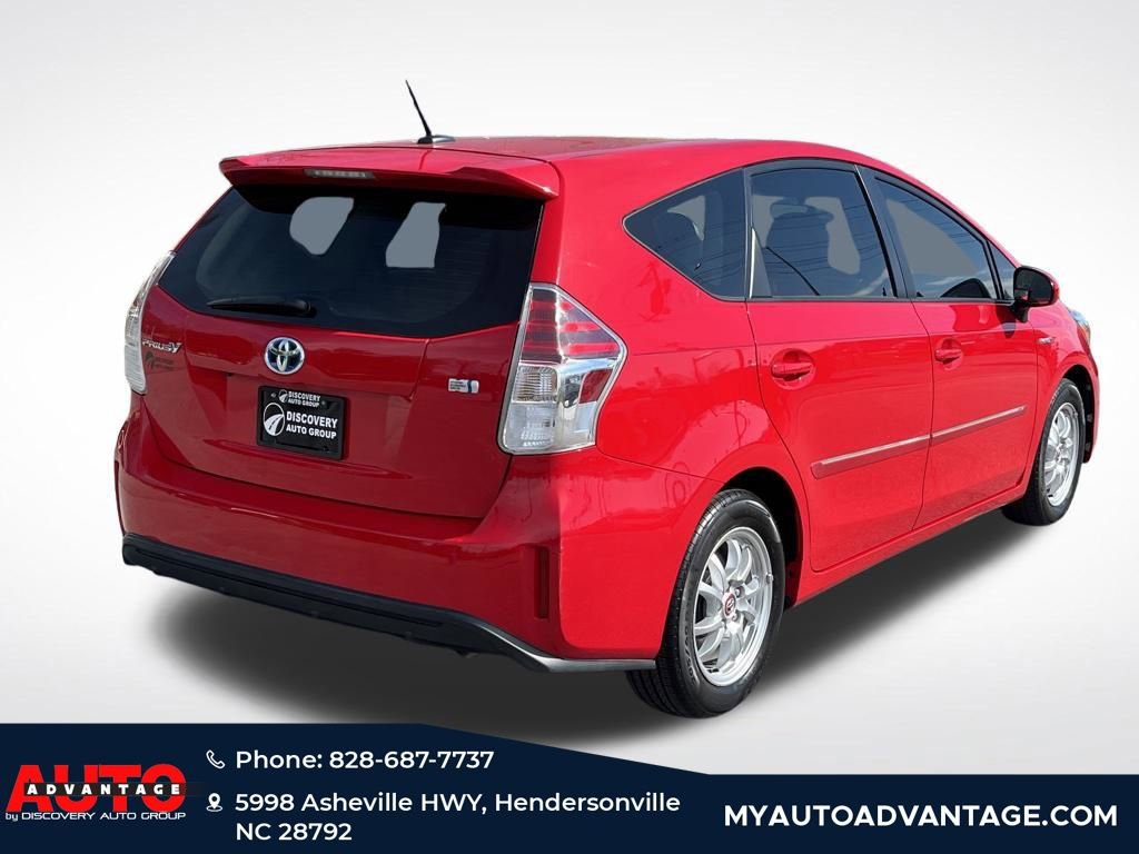 Used 2015 Toyota Prius V Three image 3