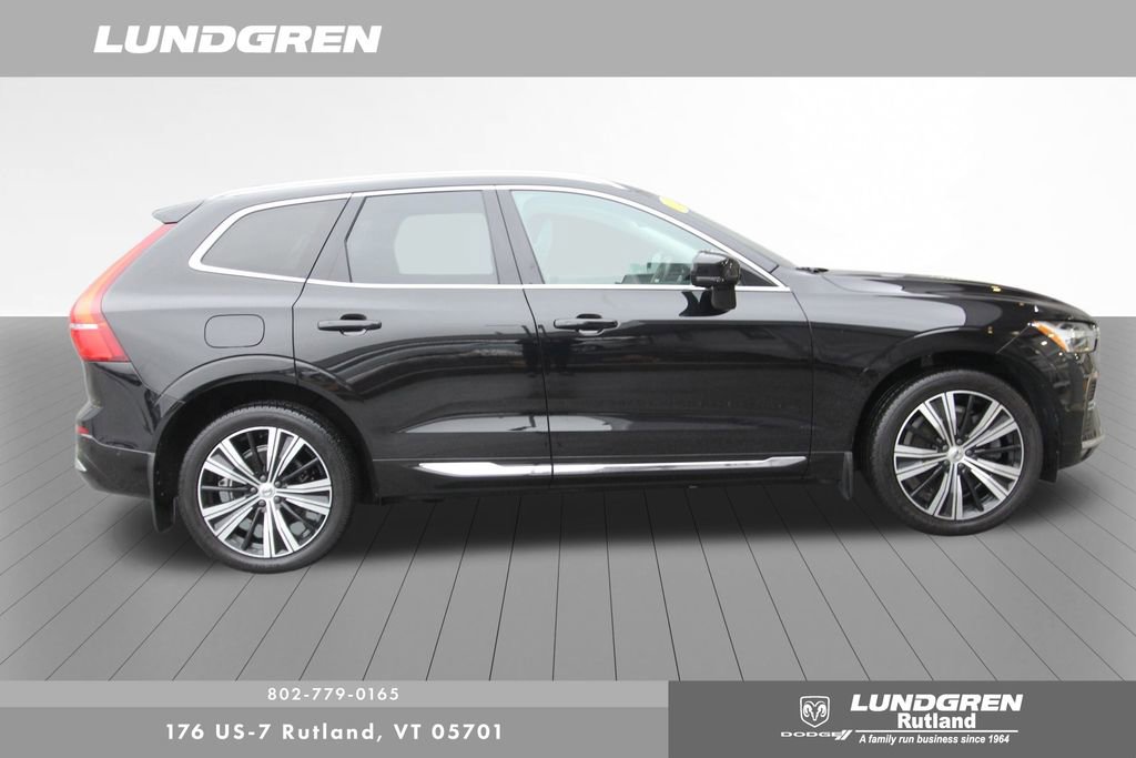 Used 2022 Volvo XC60 B6 Inscription w/ Advanced Package image 2