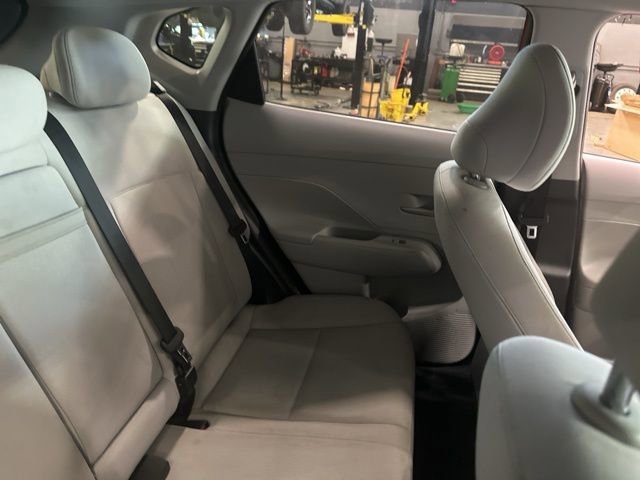 Used 2025 Hyundai Kona SEL image 17
