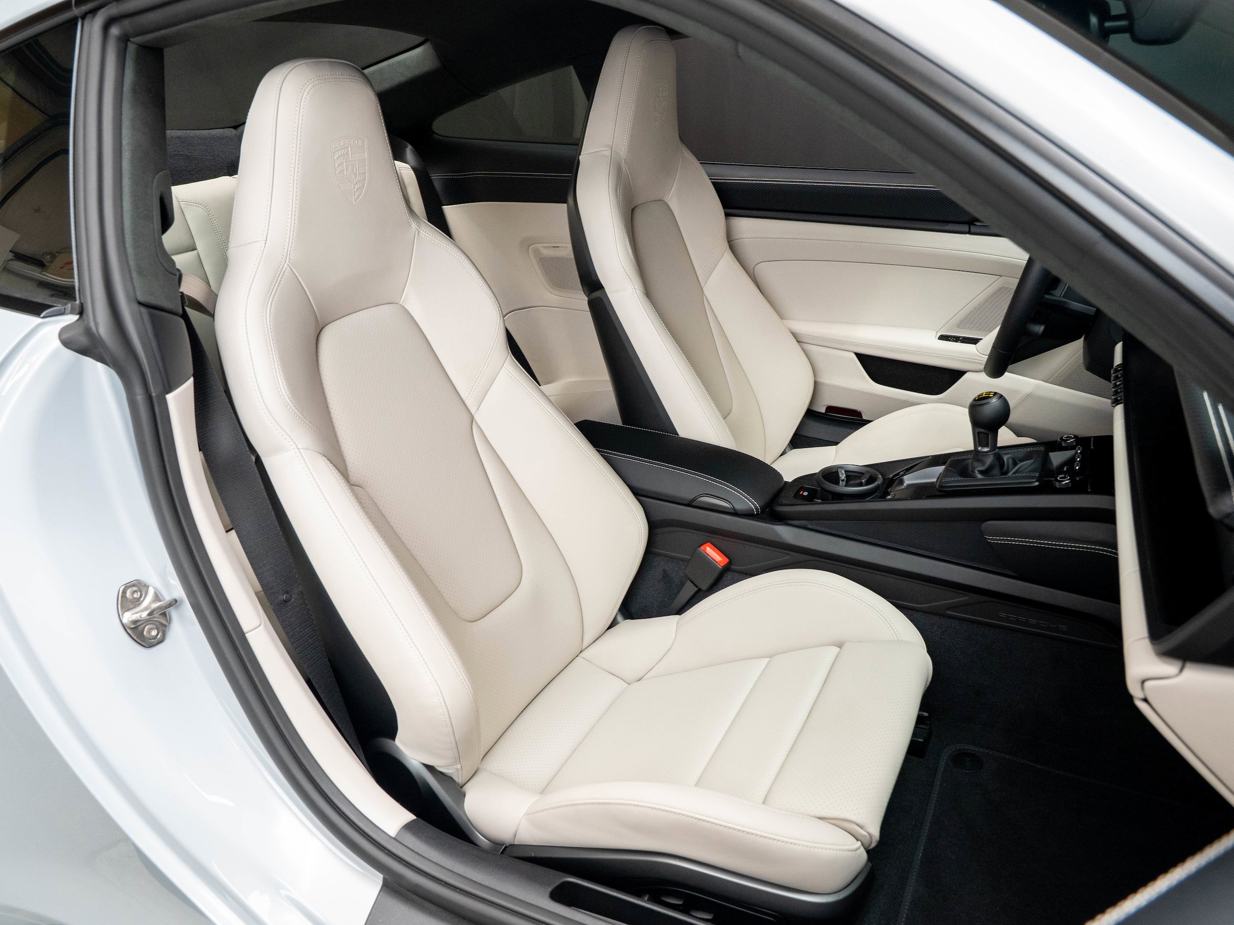 Certified 2026 Porsche 911 GT3 RWD image 37