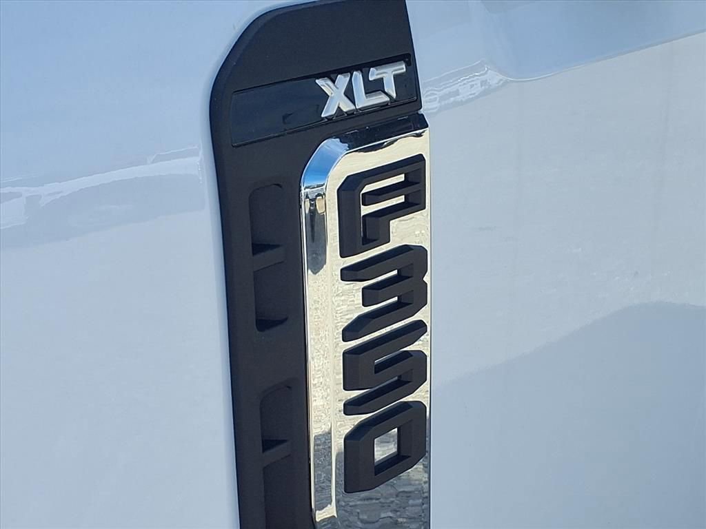 Used 2023 Ford F350 XLT w/ FX4 Off-Road Package image 31