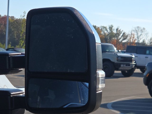 Used 2023 Ford F250 Lariat w/ Lariat Ultimate Package AWD/4WD image 6