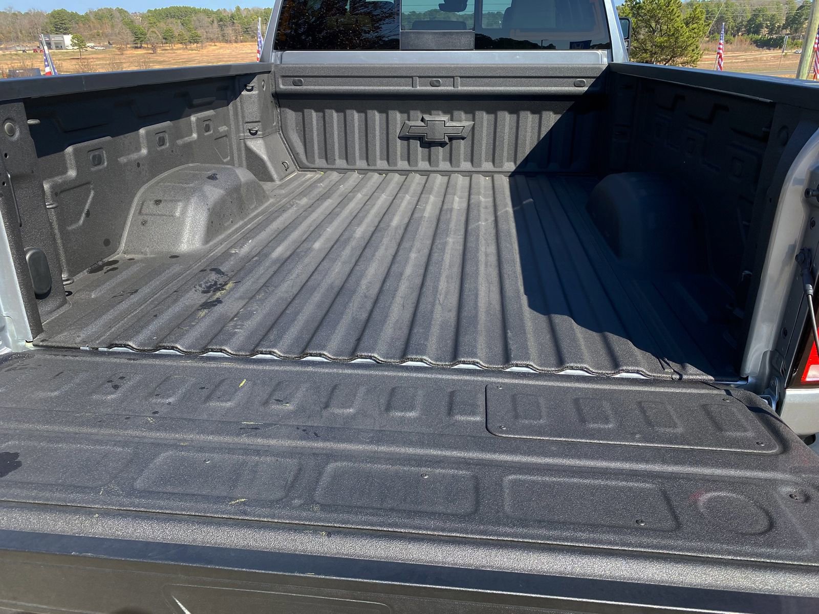 Used 2025 Chevrolet Silverado 2500 ZR2 w/ Technology Package image 10