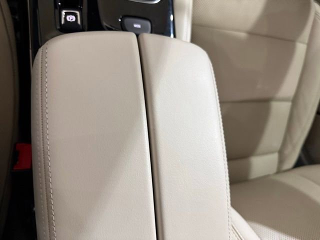 Used 2021 Buick Envision Essence FWD image 22