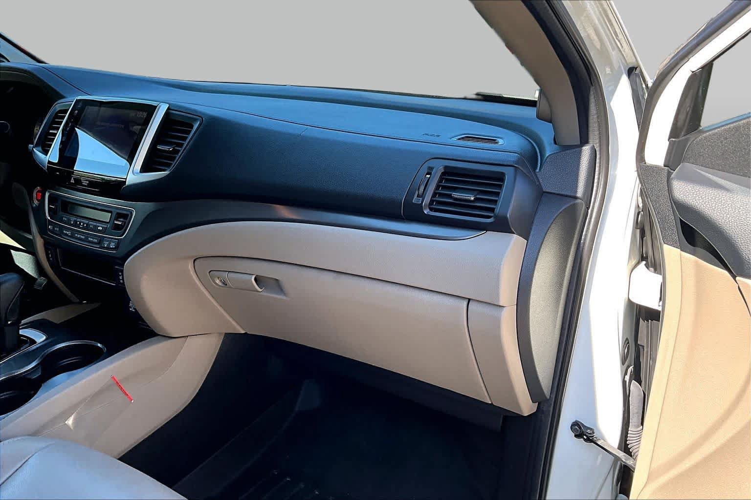 Used 2017 Honda Pilot EX-L image 19