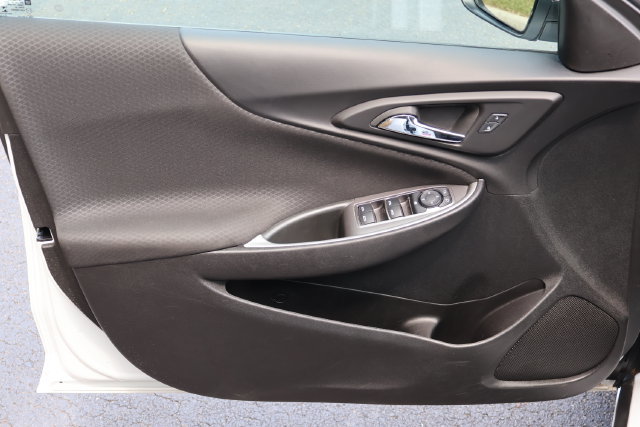Used 2025 Chevrolet Malibu LT FWD image 18