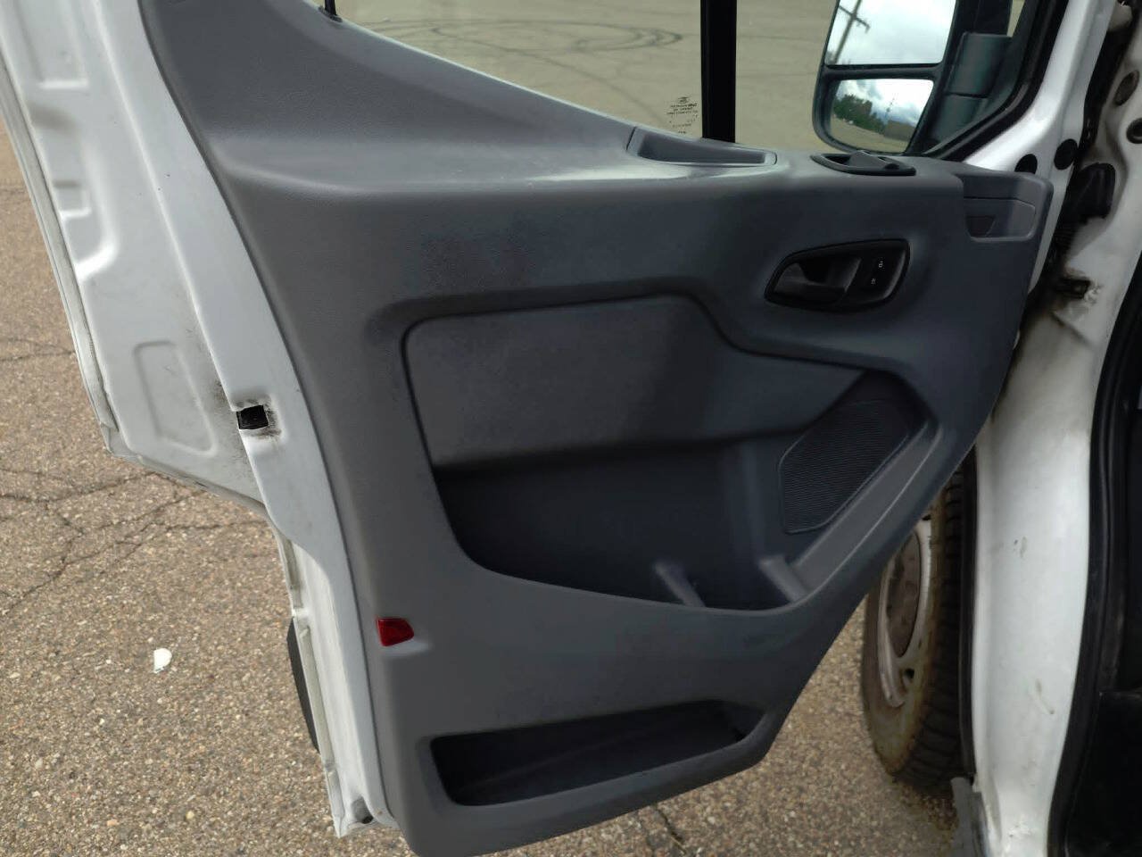 Used 2018 Ford Transit 250 148 Low Roof RWD image 10