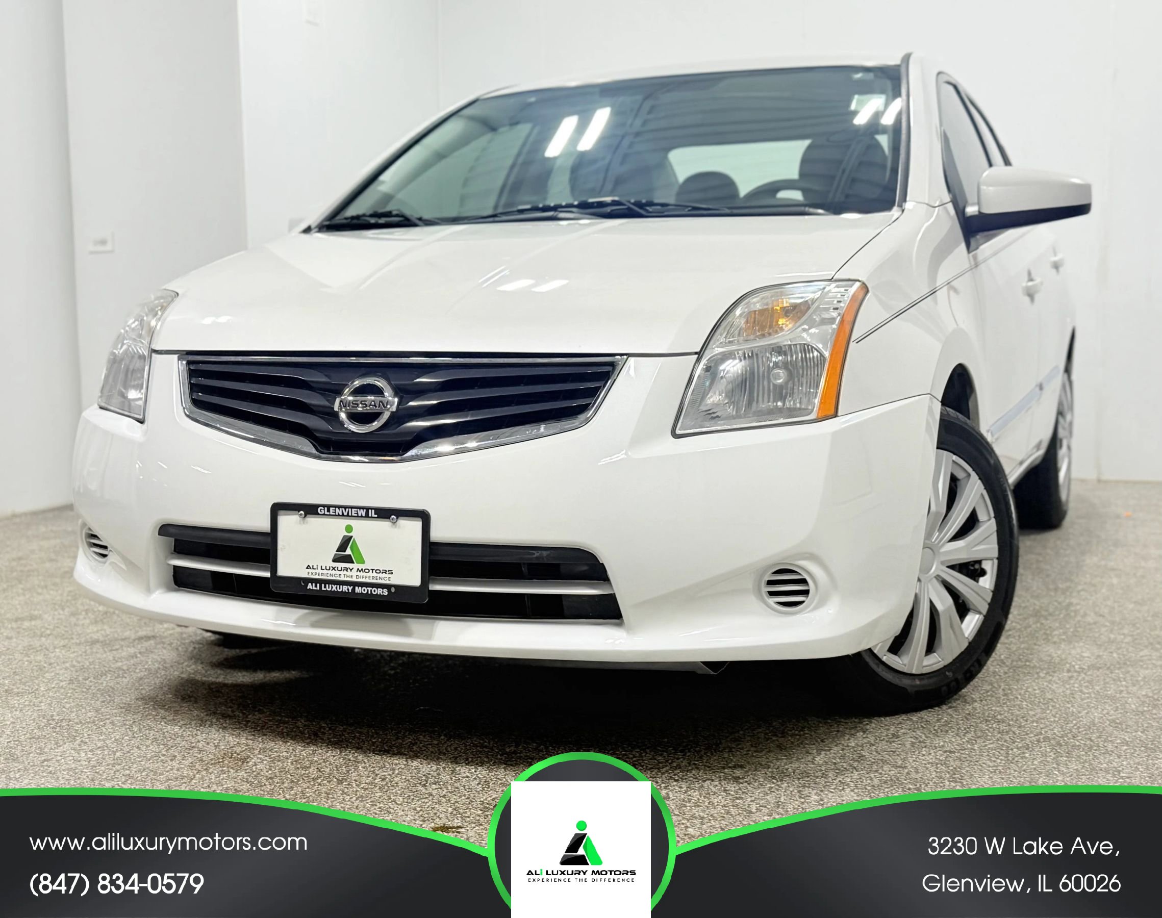 Used 2012 Nissan Sentra 2.0 S w/ Convenience Pkg FWD image 1