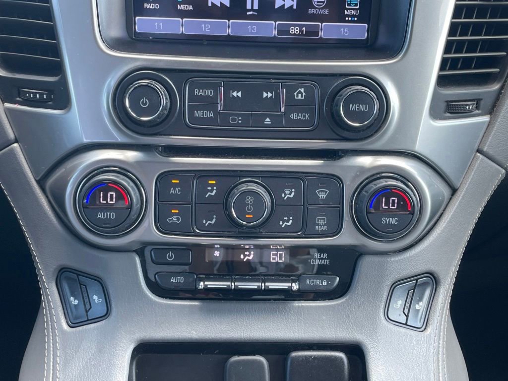 Used 2018 Chevrolet Suburban LT RWD image 28