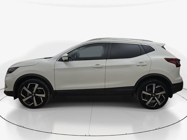 Used 2022 Nissan Rogue Sport SL w/ Premium Package FWD image 9