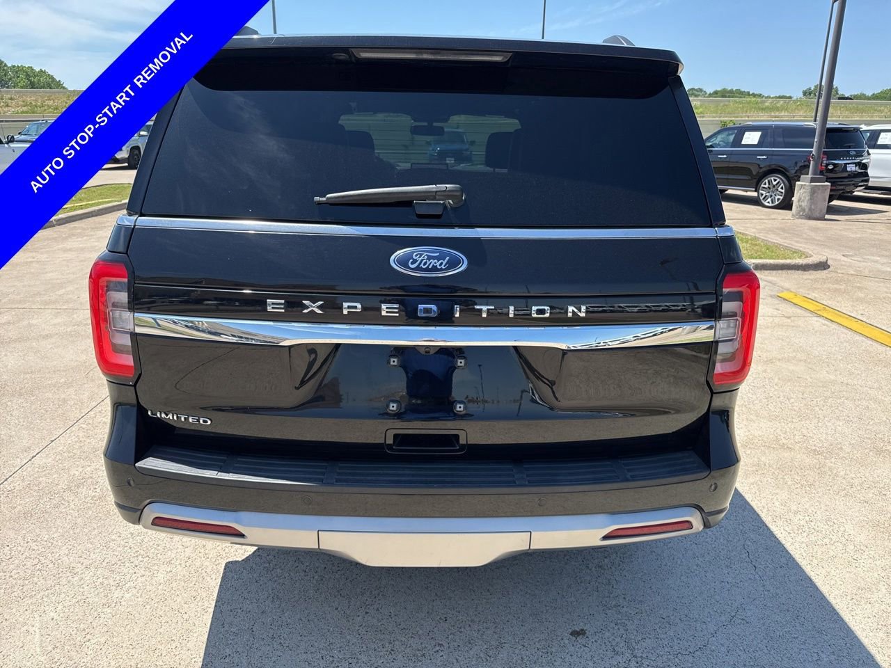 Used 2022 Ford Expedition Limited RWD image 10