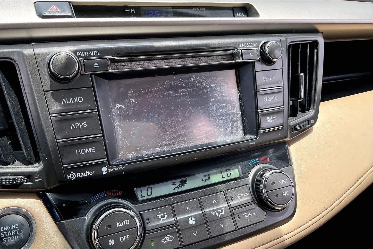Used 2015 Toyota RAV4 Limited w/ Technology Package FWD image 27