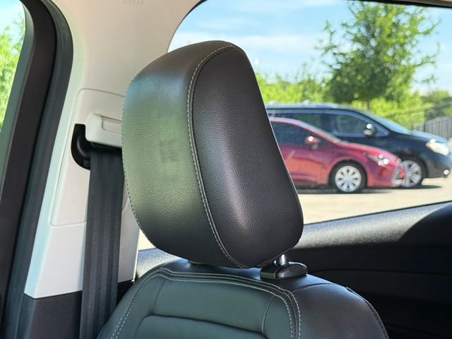 Used 2018 Ford Escape Titanium w/ Ford Safe & Smart Package image 16