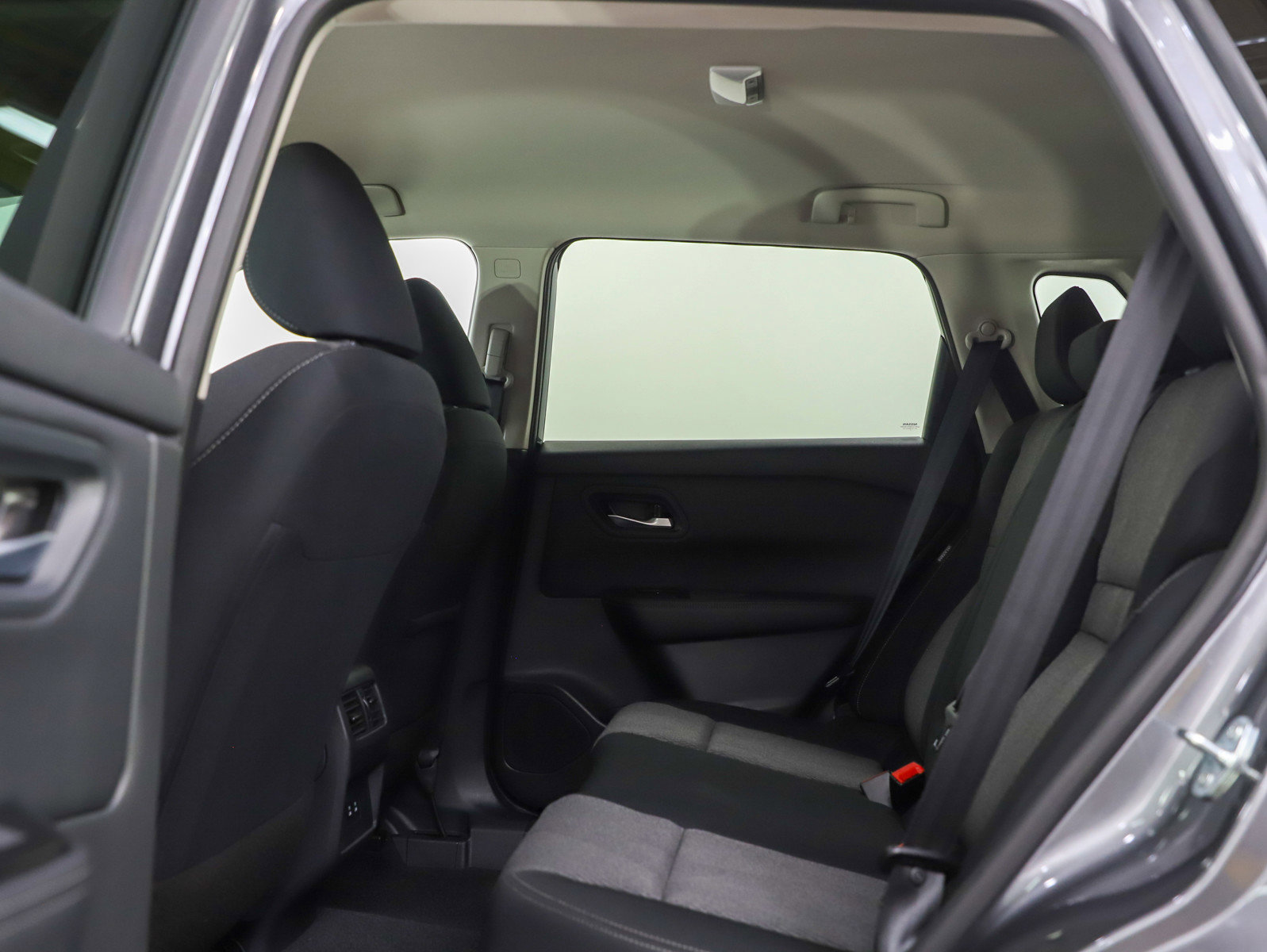 Used 2026 Nissan Rogue SV image 18