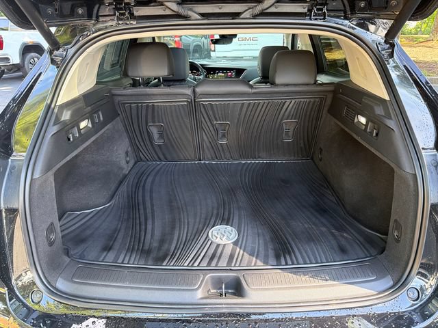 Used 2023 Buick Envision Avenir FWD image 18