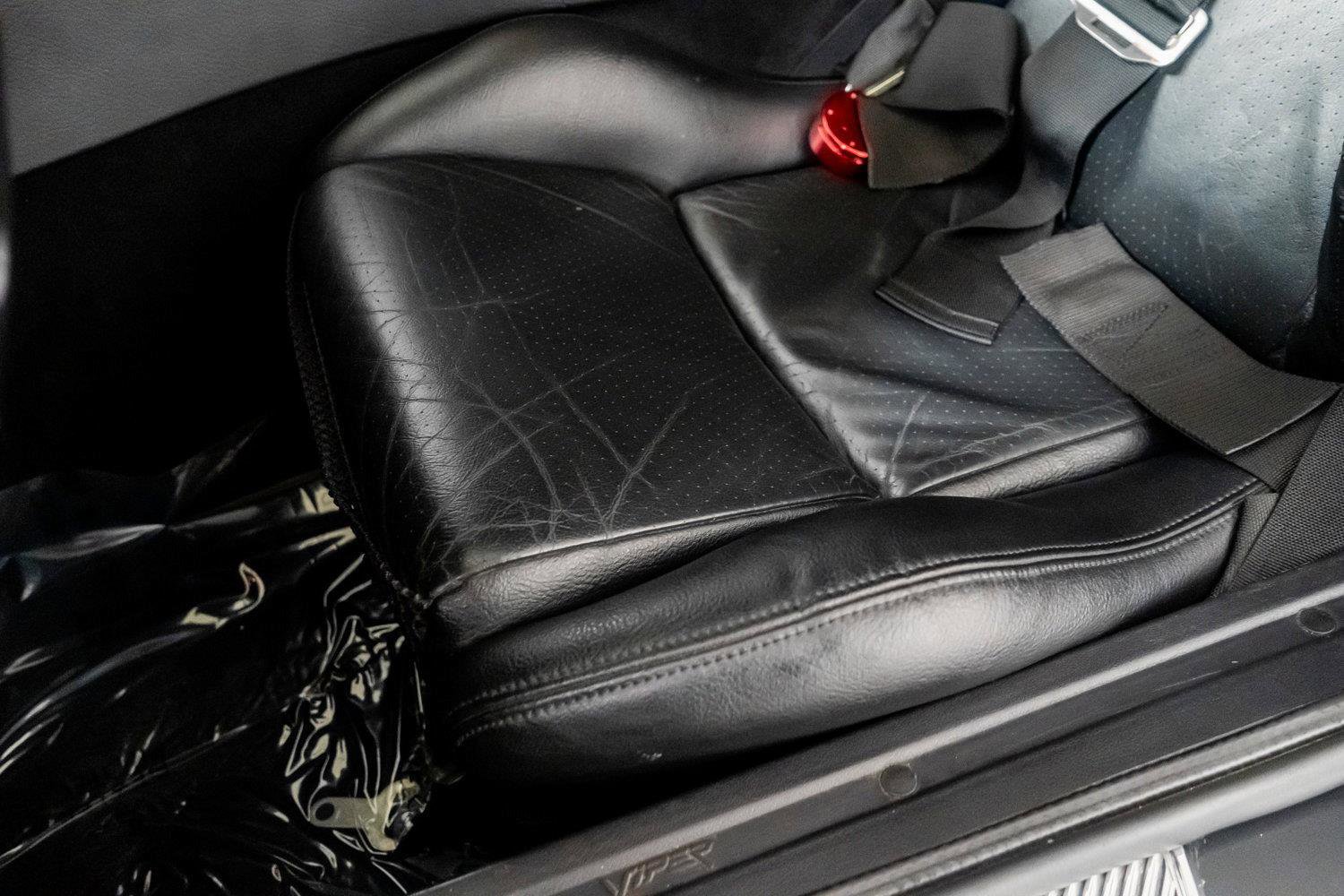 Used 2001 Dodge Viper GTS image 28