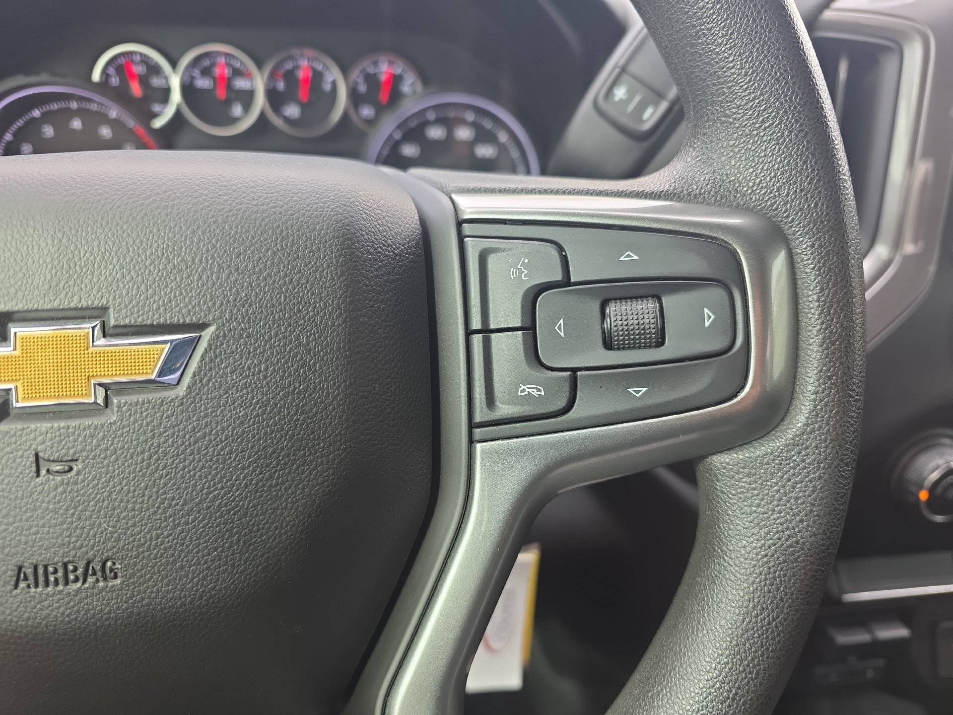 Used 2021 Chevrolet Silverado 2500 Custom w/ Custom Value Package AWD/4WD image 17