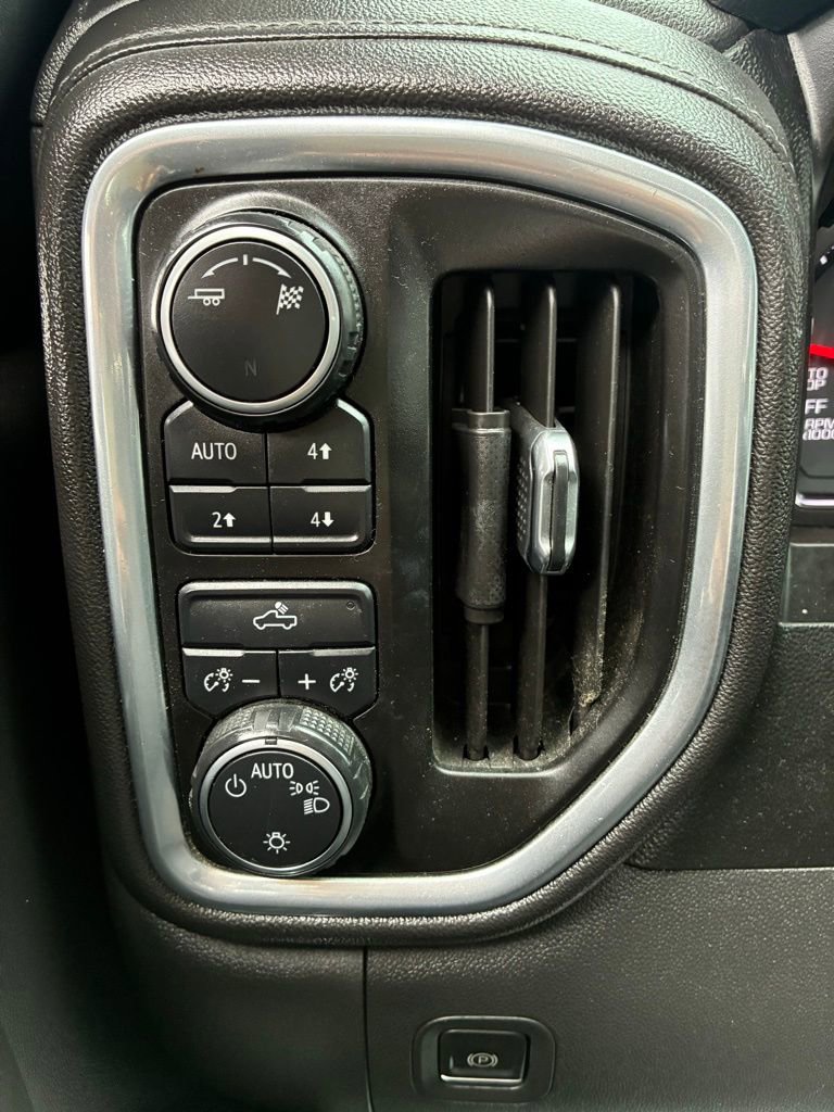 Used 2019 Chevrolet Silverado 1500 LT w/ All-Star Edition image 24