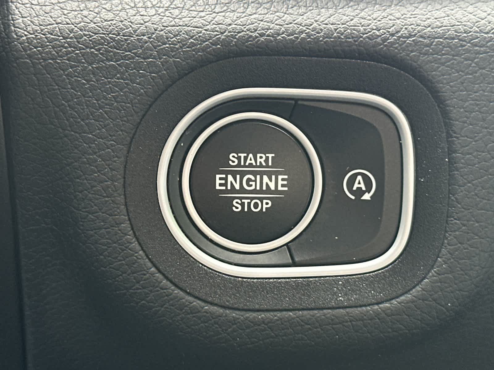 Used 2025 Mercedes-Benz GLE 350 4MATIC image 23