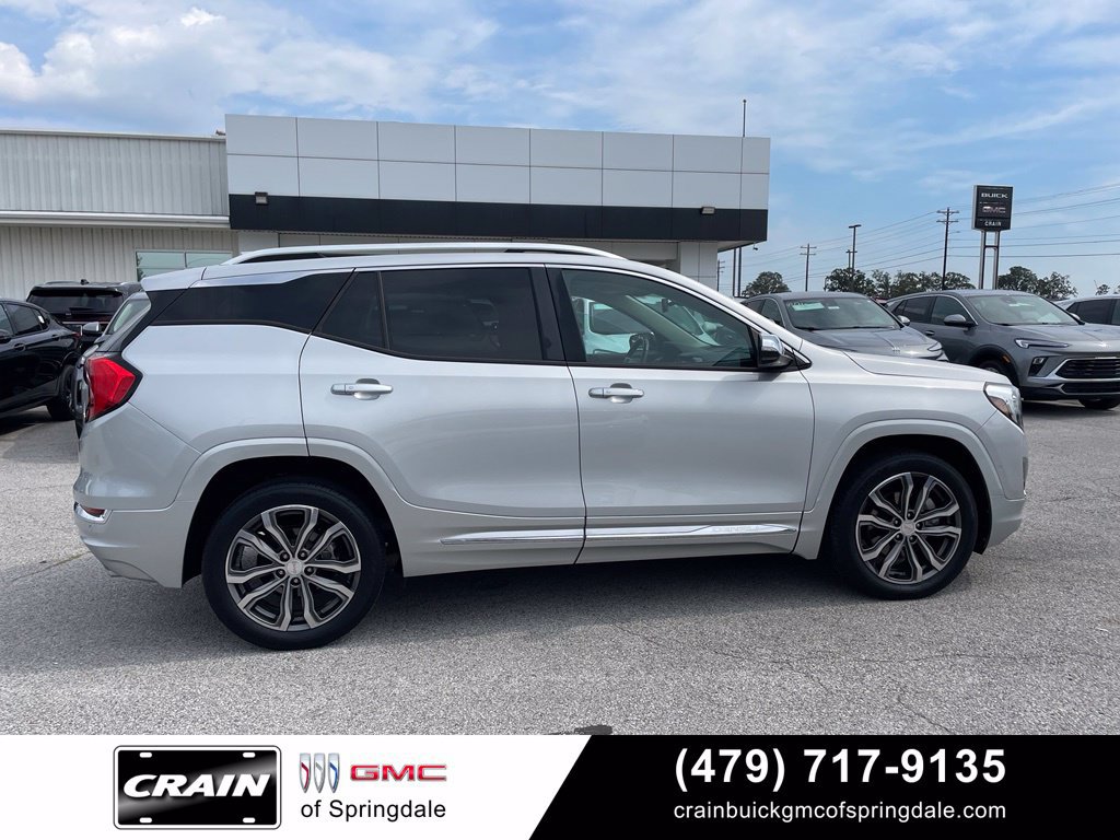 Used 2018 GMC Terrain Denali w/ Advanced Safety Package FWD image 8