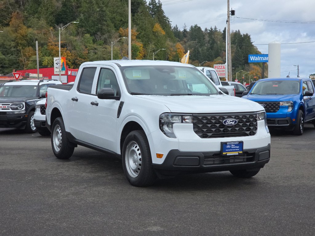 Certified 2025 Ford Maverick XL w/ Equipment Group 102A image 2