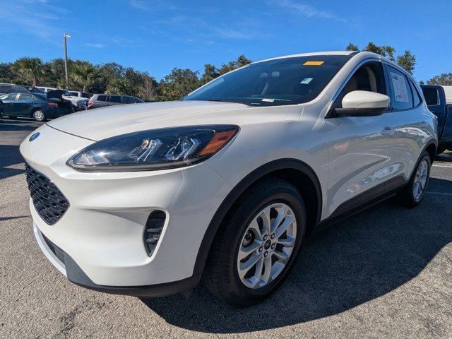 Certified 2020 Ford Escape SE image 9