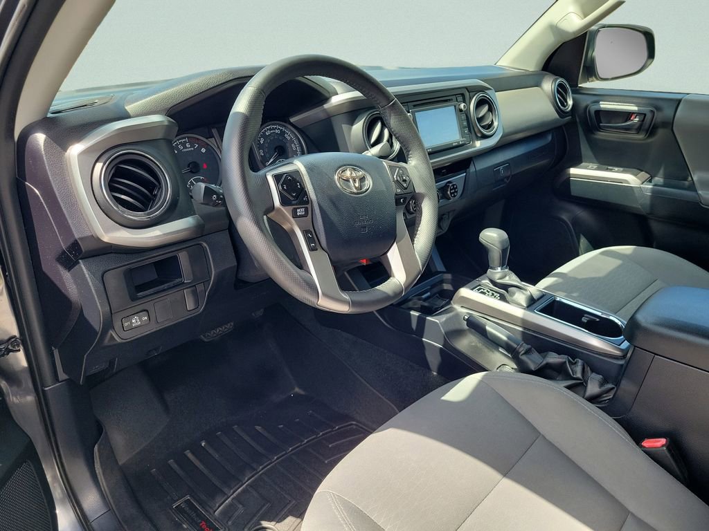 Used 2017 Toyota Tacoma SR5 w/ Tow Package image 14