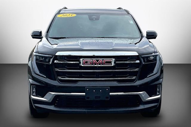 Used 2025 GMC Acadia Elevation w/ Elevation Premium Package AWD/4WD image 3
