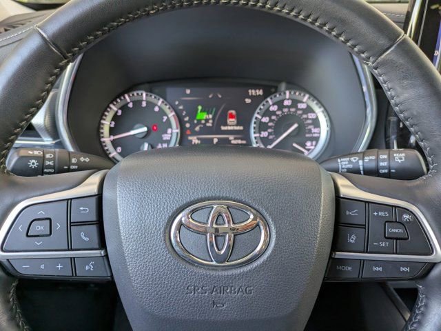 Used 2022 Toyota Highlander Platinum image 29