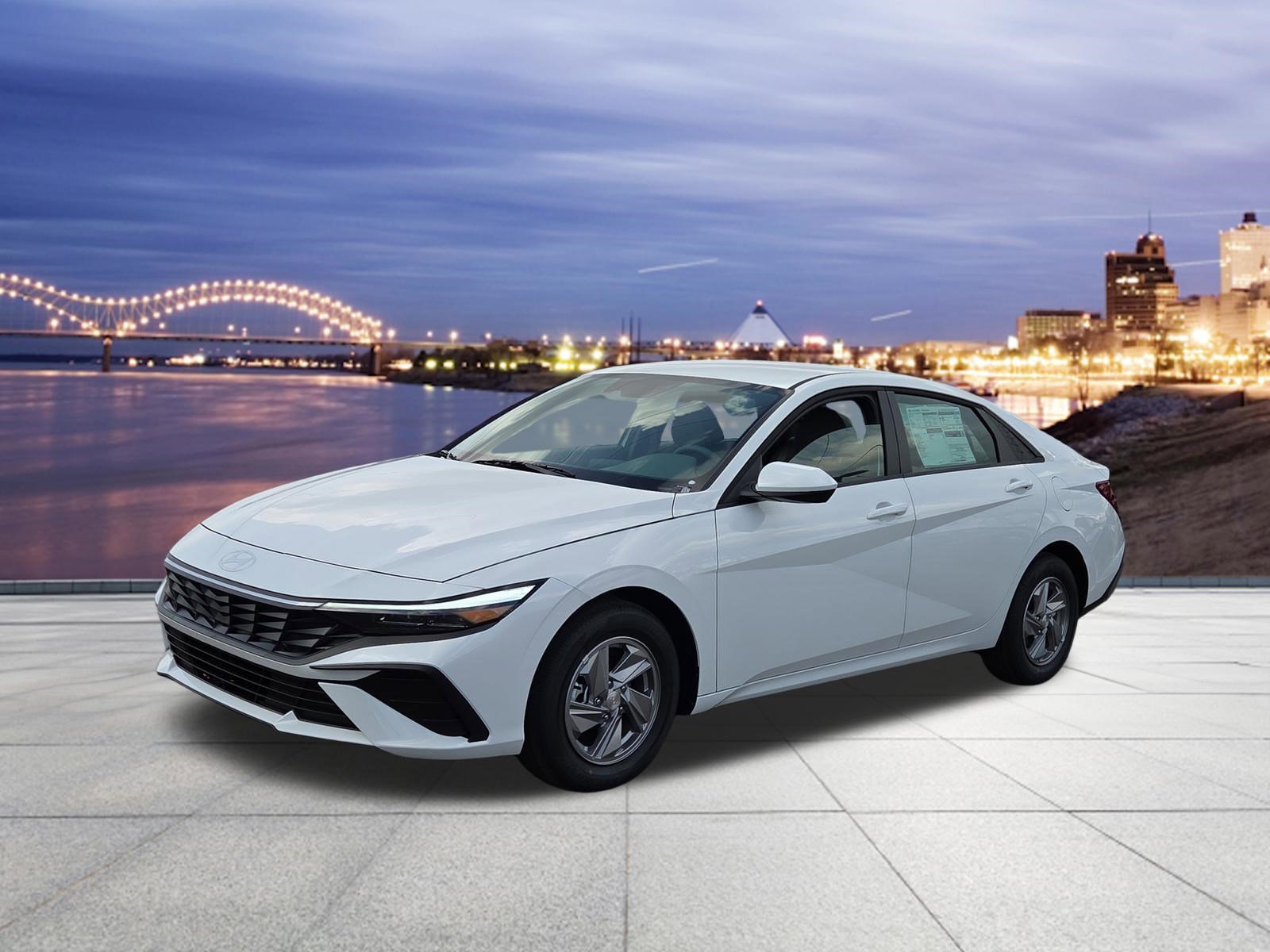 New 2026 Hyundai Elantra SE FWD image 1