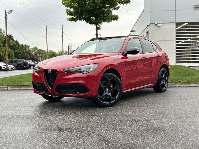 Used 2025 Alfa Romeo Stelvio Tributo Italiano w/ Active Assist Plus Package AWD/4WD image 1