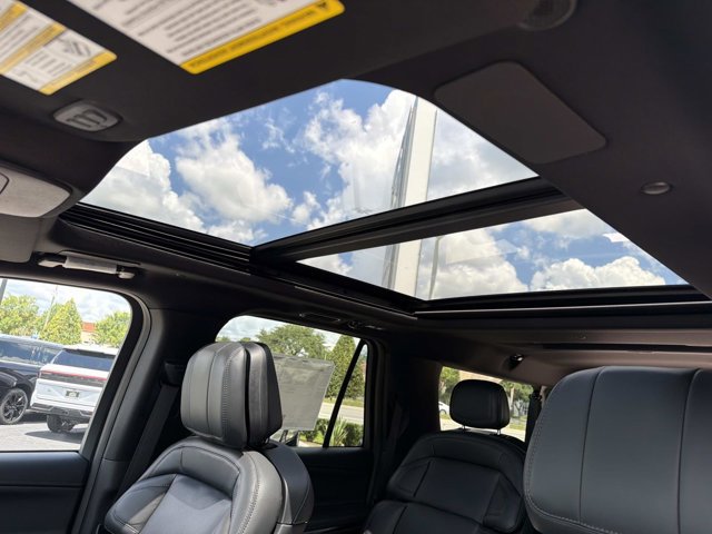 New 2026 Lincoln Navigator L Reserve w/ Jet Appearance Package AWD/4WD image 28