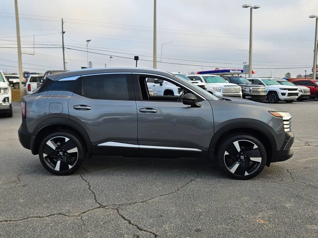 New 2026 Nissan Kicks SR FWD image 13