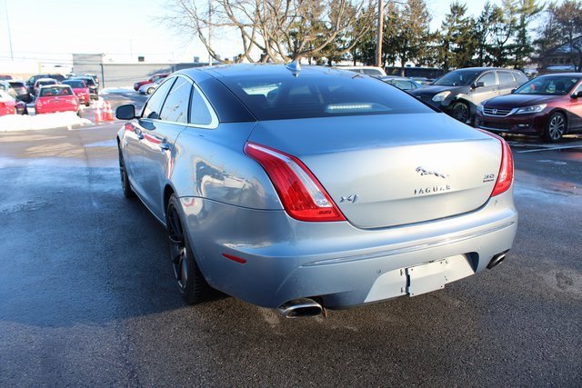 Used 2013 Jaguar XJ AWD image 37