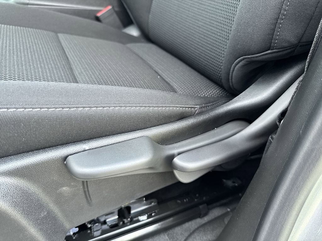 New 2025 GMC Canyon Elevation w/ Convenience Package image 18