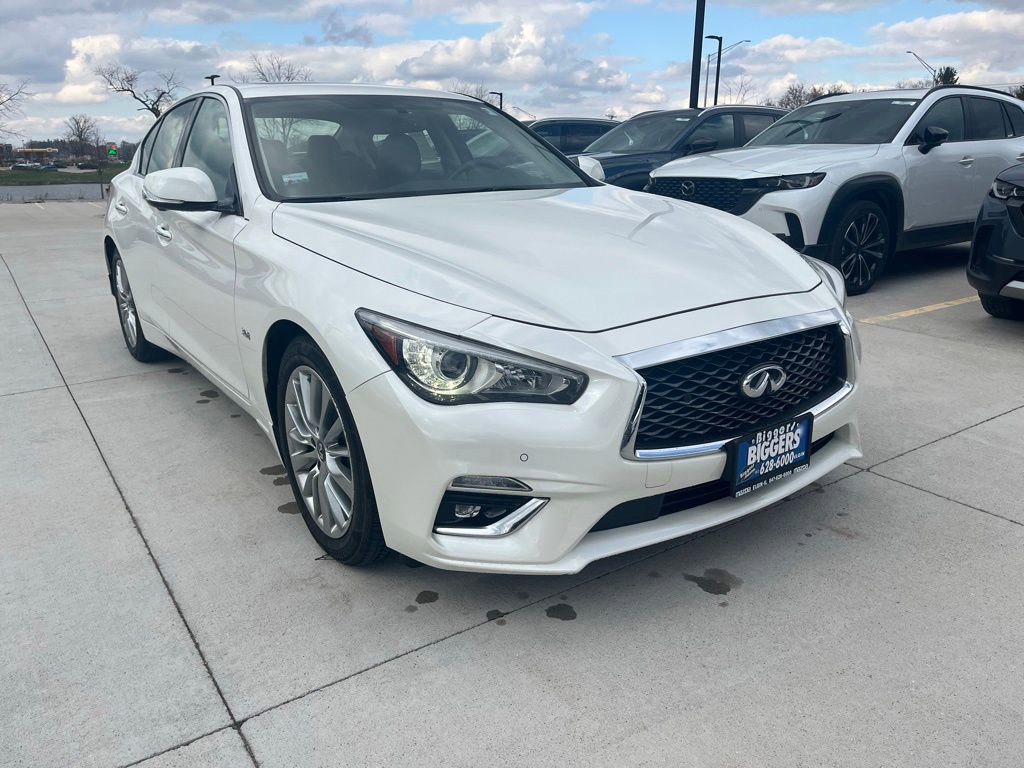 Used 2018 INFINITI Q50 Luxe w/ Sensory Package (Luxe) image 2